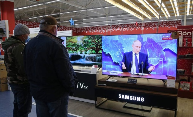 Според президента няма нищо изненадващо в бълването на негативна информация