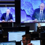 Директор на училище се скара на ученика, който се осмели да коригира Путин (видео)