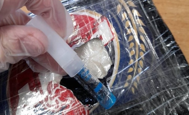 22 пакета контрабанден кокаин са задържали митническите служители на ГКПП