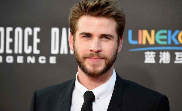 Собствеността от 7 акра на Хемсуърт която опустошителният пожар Уисли