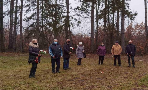 77 години от убийството на 18 ястребинци от които шест