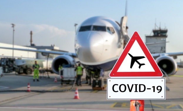 Отмениха над 300 полета в Китай след 9 случая на заразени с COVID 