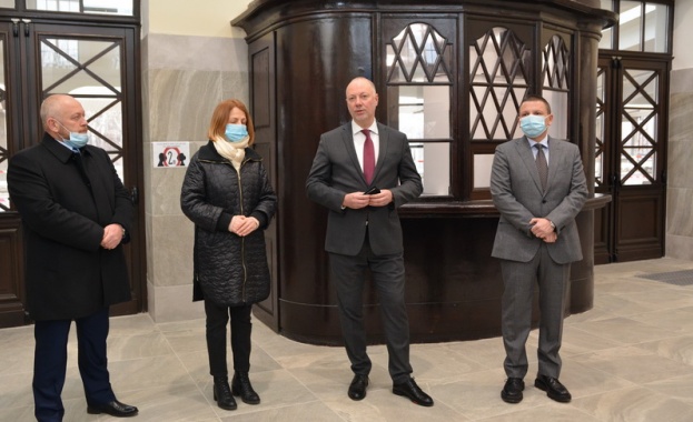 До средата на 2021 г в системата на железницата влизат