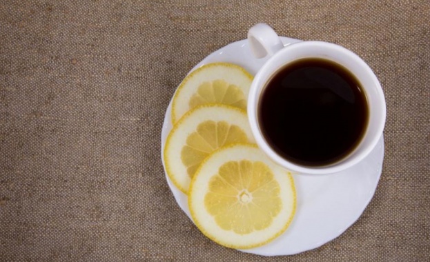 Защо лимоненото кафе е най добрият начин да започнем сутринта си