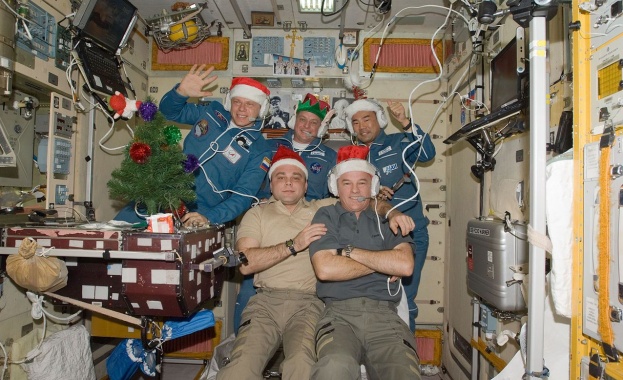 Новогодишната трапеза на руските космонавти на борда на Международната космическа