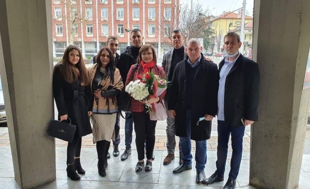 Корнелия Нинова посети Плевен като част от обиколката си в