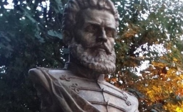 Опит за кражба на бюст паметника на Христо Ботев в Благоевград