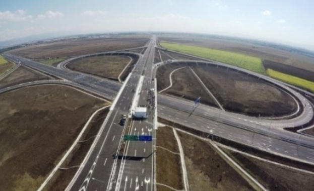 9 са отворените оферти за изпълнител на строителния надзор при