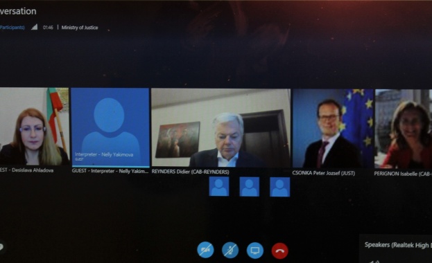Министърът на правосъдието Десислава Ахладова проведе днес видеоконферентна среща с