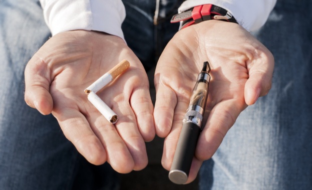 Учени от три американски университета: Електронните цигари намаляват вредата от пушенето