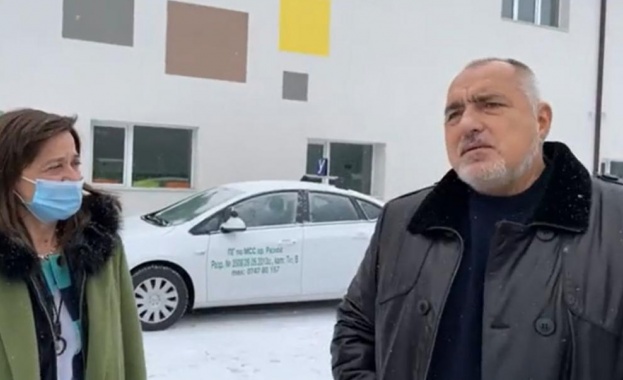 Премиерът Бойко Борисов отново тръгна на инспекция с джипа Той