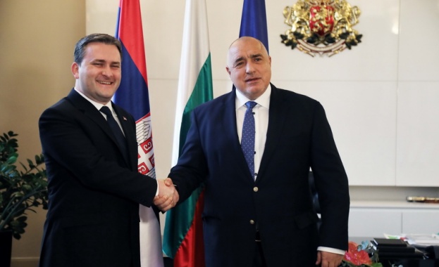 Премиерът се срещна с външния министър на Сърбия 