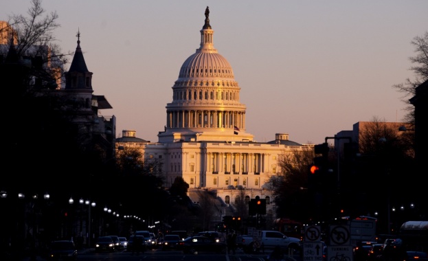 Световните лидери заявиха че очакват прехвърлянето на властта днес в