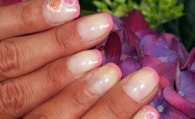 Ивиците по ноктите са идентифицирани като знак за сериозни здравословни