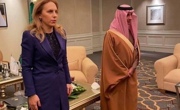 Министър Николова обсъди възможностите за туристически обмен с Кралство Саудитска Арабия 