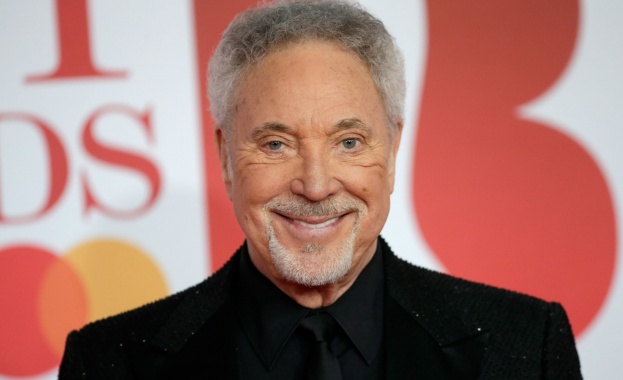 В началото на кариерата си уелският певец и музикална икона