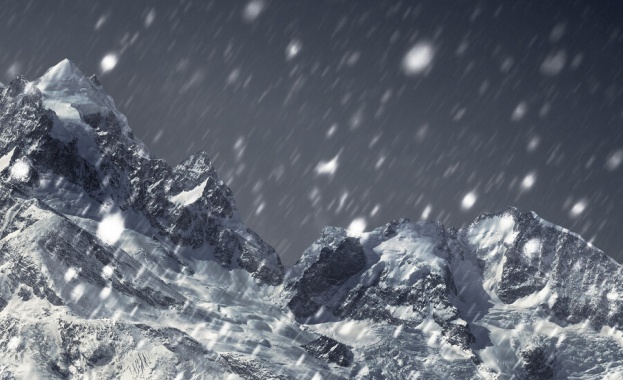 180 спортисти са блокирани в националната спортна база в Белмекен