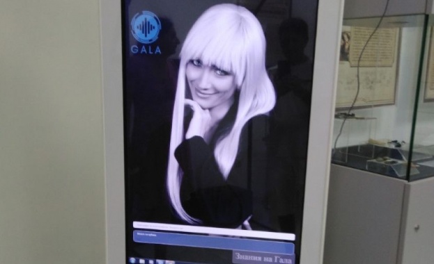 Екип от български програмисти създаде изкуствен интелект който разговаря на