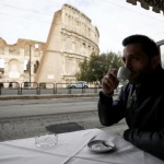 Да изпиеш кафето си навън: Лукс във време на пандемия