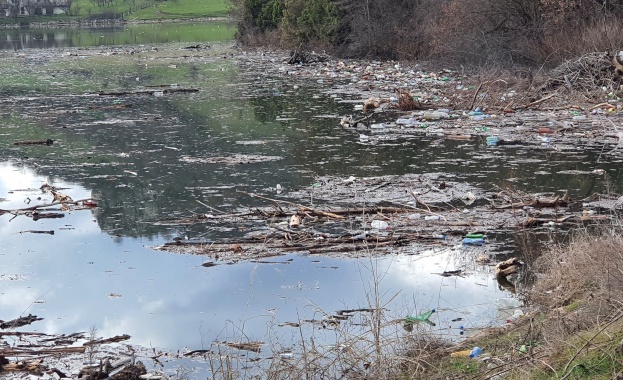 След разпореждане на министъра на околната среда и водите Емил