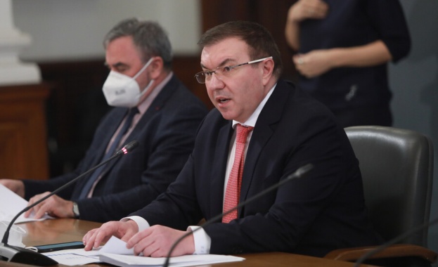 Здравните власти дават традиционния си брифинг в четвъртък на който