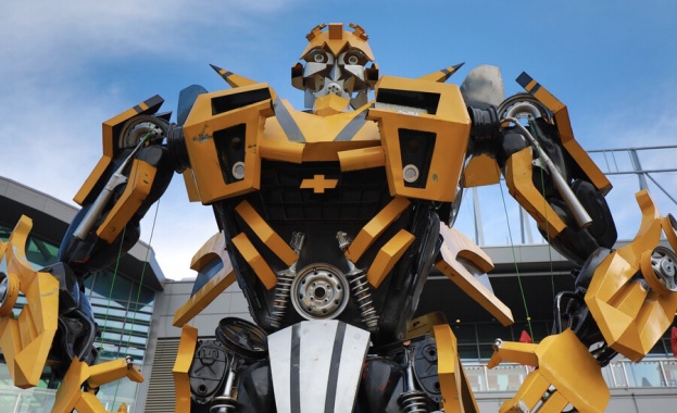 Впечатляваща изложба ни среща с 14 удивителни представители на света