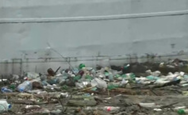 Придошлите реки отново изкараха на дневен ред темата с боклука