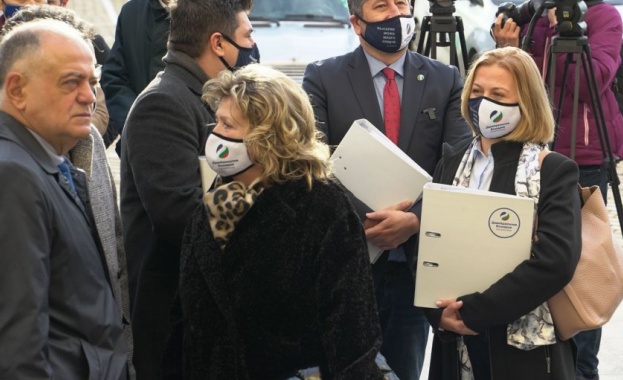 В този час започва регистрацията на партиите и коалициите за