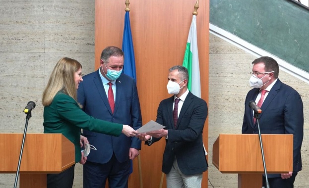 Иранският лекар който от 2013 г ръководи болницата в Исперих