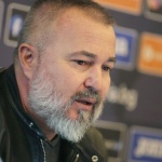 БФС удължава договора на Ясен Петров 