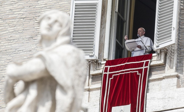 В указ на кардинал Джузепе Бертело на практика губернатор на