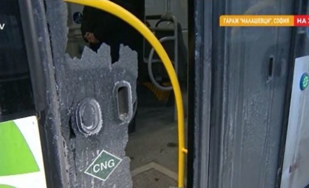 Задържан е мъжът който нападна с чук шофьор на автобус