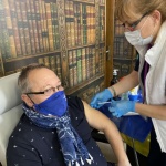 Любими български актьори се ваксинираха срещу COVID-19