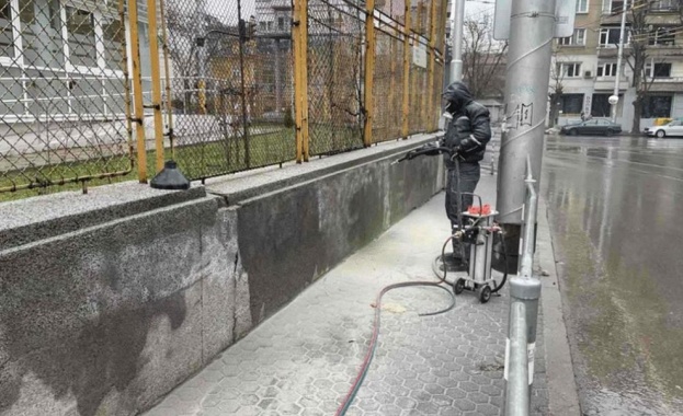 Столичният инспекторат премахва надписи с агресивно съдържание на футболна тематика