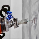 Робот с изкуствен интелект рисува шедьоври