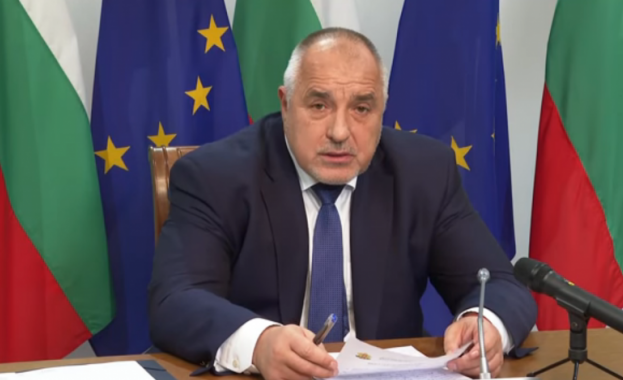 Производителите на ваксини трябва стриктно да спазват договорите за доставки