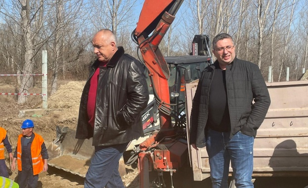 Борисов: "Нови три кладенеца за вода ще има в Брестовица"