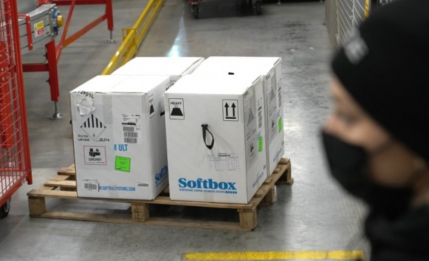 Нова пратка 21 060 дози от ваксината на Пфайзер се