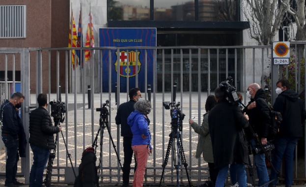 Икономическа полиция влезе в офисите на ФК Барселона