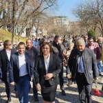 Корнелия Нинова от Пловдив: Нека вдигнем глава и заедно да бъдем горд и свободен народ