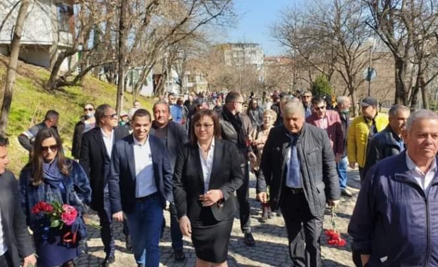 Да е честит празникът на свободата Поклон пред хилядите български