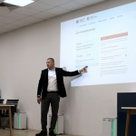 „Информационно обслужване“ АД създаде електронен регистър за желаещите да се ваксинират