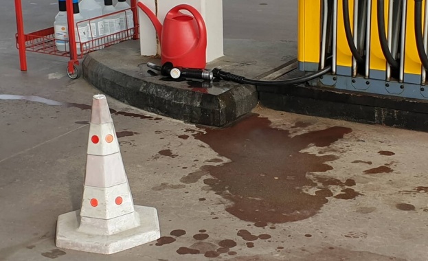 Пиян водач скъса маркуч на бензиноколонка Инцидентът стана тази сутрин