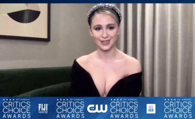 Българската актриса се бори за приза за поддържаща роля Земя