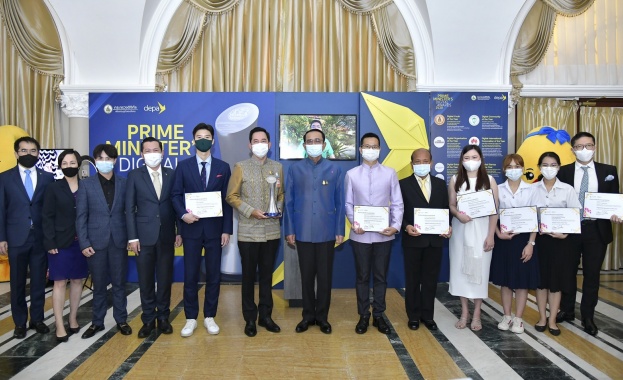 Huawei Technologies Тайланд е отличен със специалната награда на министър председателя