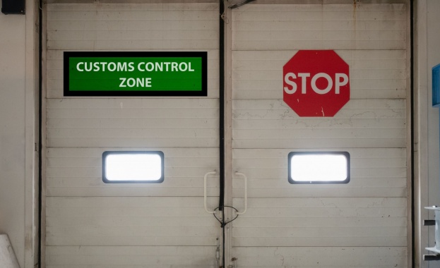 Великобритания днес обяви че отлага въвеждането на гранични проверки на