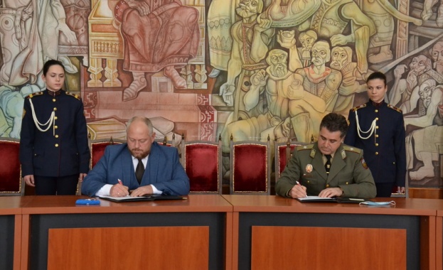 Началникът на Националния военен университет Васил Левски бриг ген Иван