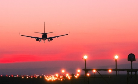 Иран частично отваря въздушното си пространство