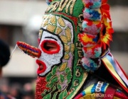 Втори ден от фестивала „Сурва“ изпълват центъра на Перник с маскарадни дефилета