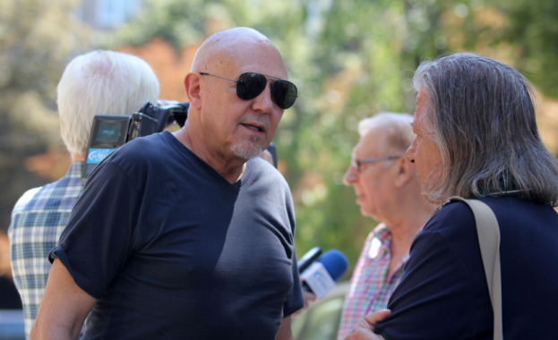 Константин Марков легендарният музикант и композитор основател и басист на